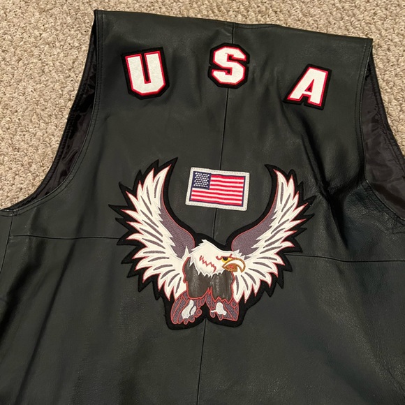 Leather motorcycle vest - Picture 2 of 4